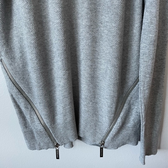 Michael Kors Knit Long Sleeve Cold Shoulder Shirt Size Small - Picture 6 of 10